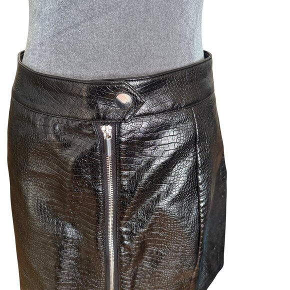 Topshop Black Faux Leather Croc-Embossed Mini Skirt With Zip Detail - UK 10 / US - Picture 3 of 7